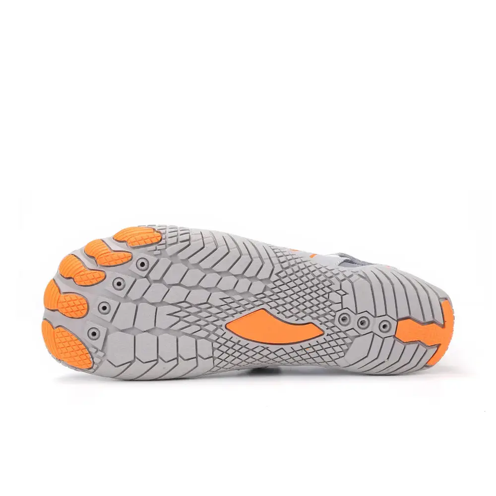 Strappers - Image 16